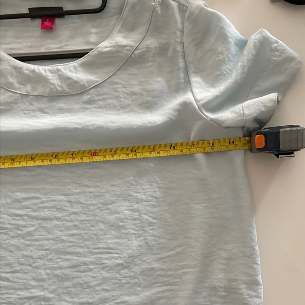 Vince Camuto Blue Boxy Crop T-Shirt - Picture 5 of 6